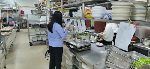 翁旗市场监管局多项措施开展餐饮单位食品安全整治行动